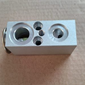 3551791 VÁLVULA EXPANSÃO AR CONDICIONADO CATERPILLAR